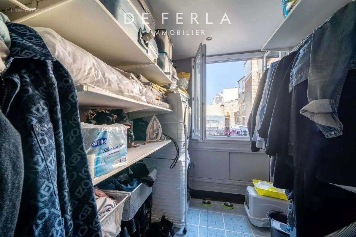 Appartement à PARIS-14E