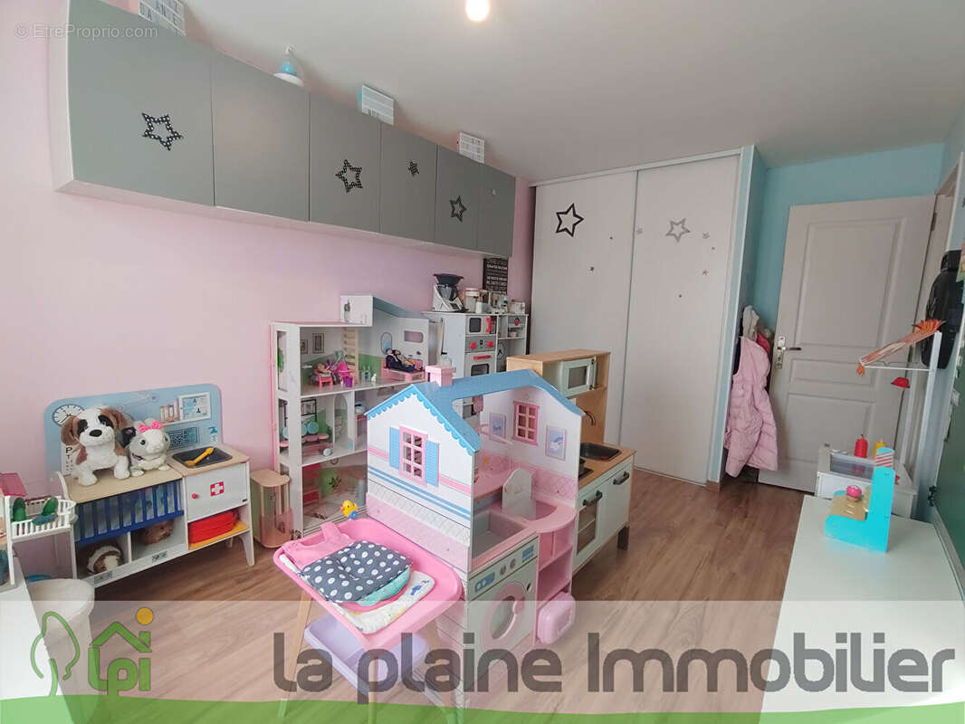 Pavillon sur sous-sol avec 6 chambres - photo 6