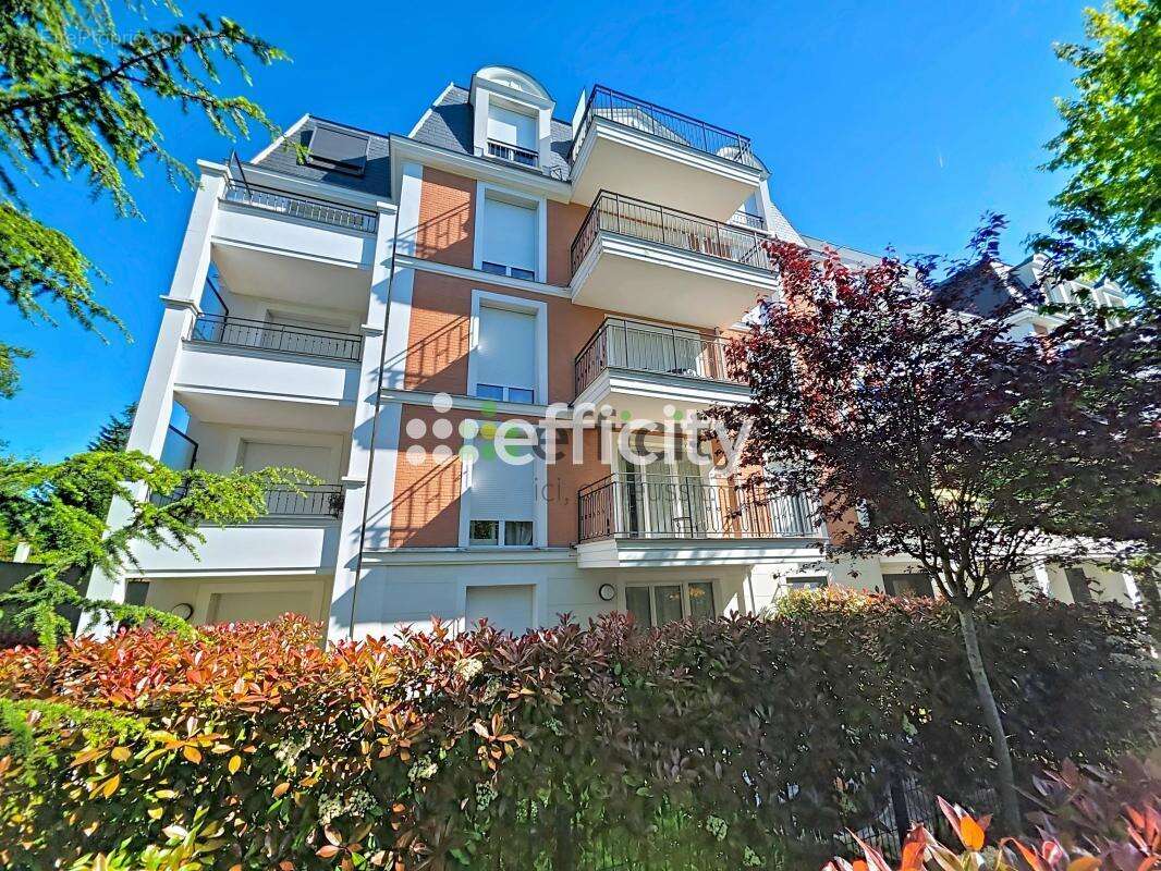 Appartement à LE PLESSIS-TREVISE