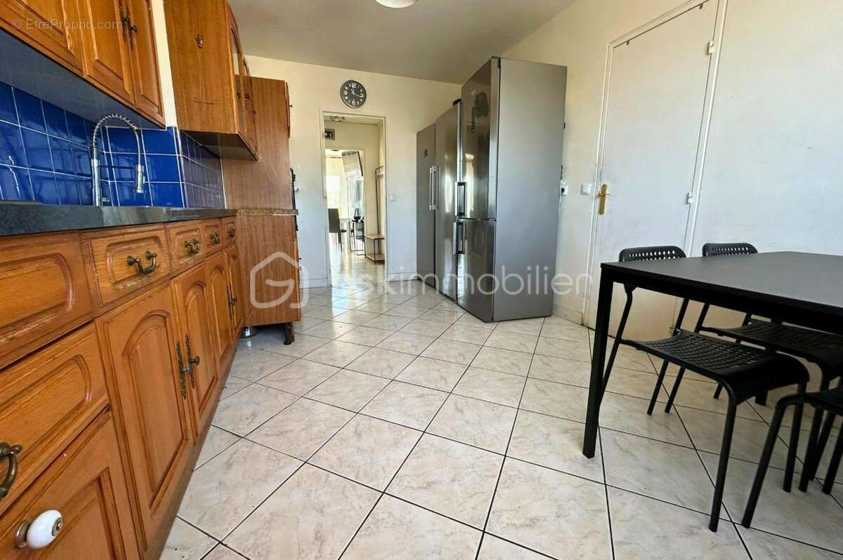 Appartement à CLICHY-SOUS-BOIS