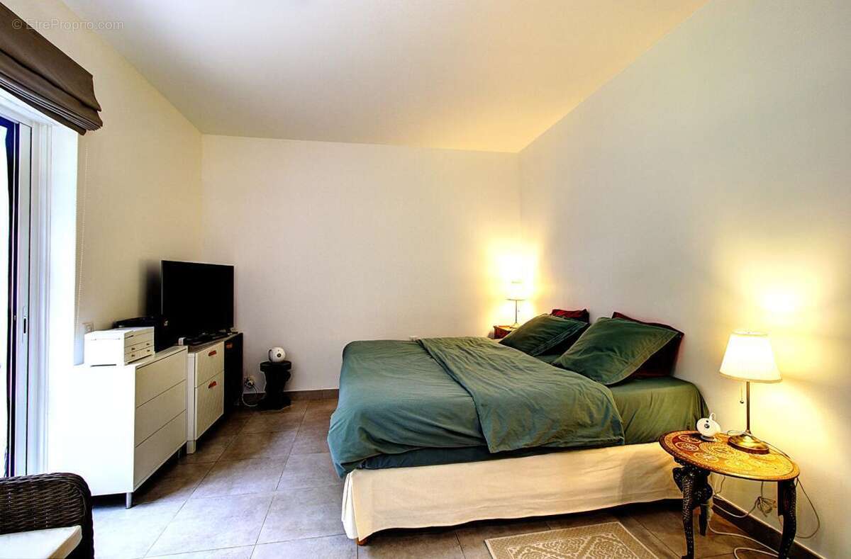 Appartement à MOUGINS