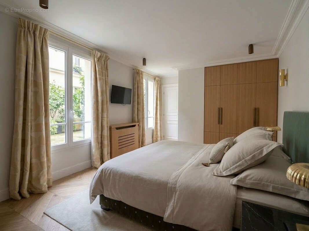 Appartement à PARIS-6E