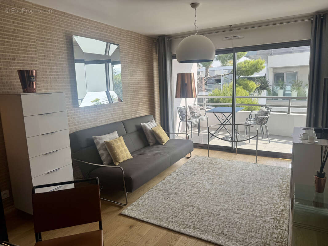 Appartement à MARSEILLE-8E