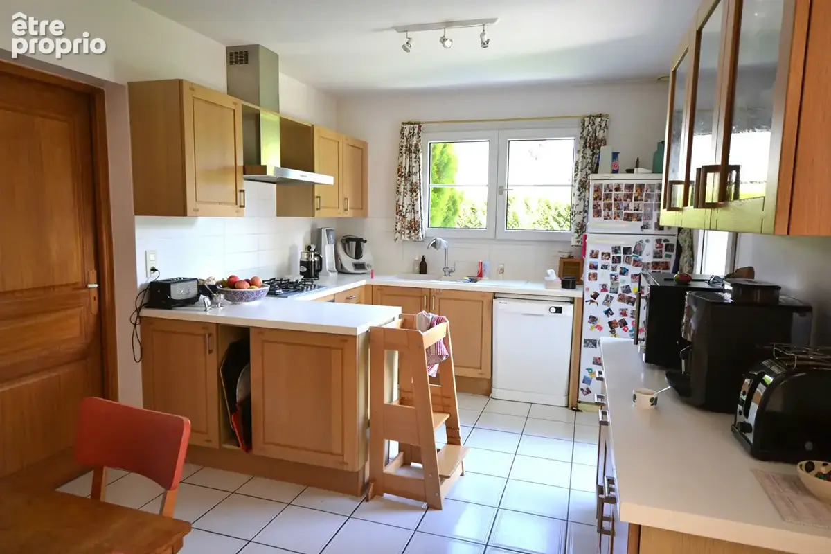 SAINT JORIOZ - Maison familiale de 185 m² au coeur du village à vendre - photo 6