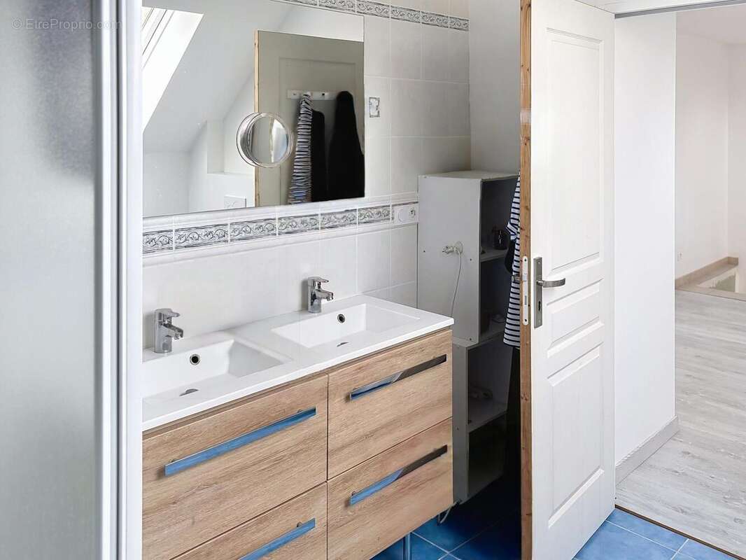 Photo 2 - Maison à SAINT-SULPICE