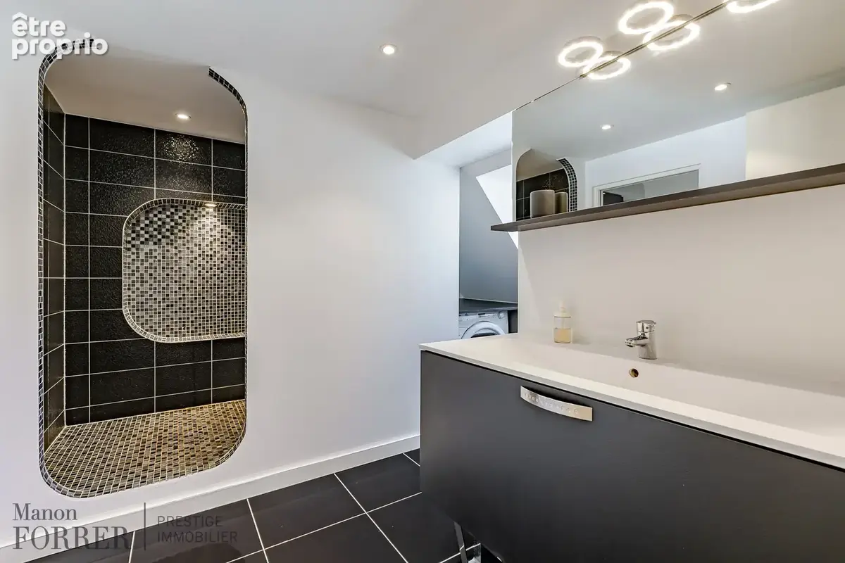 CO exclusivité  ! Superbe appartement de 133 m2 situé dans un immeuble en pierre de taille, Strasbourg - Carré - photo 9