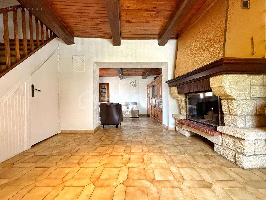 Maison de caractère r+2 – 140 m² – 7 pièces – t3 indépendant – charme & rentabilité - photo 10