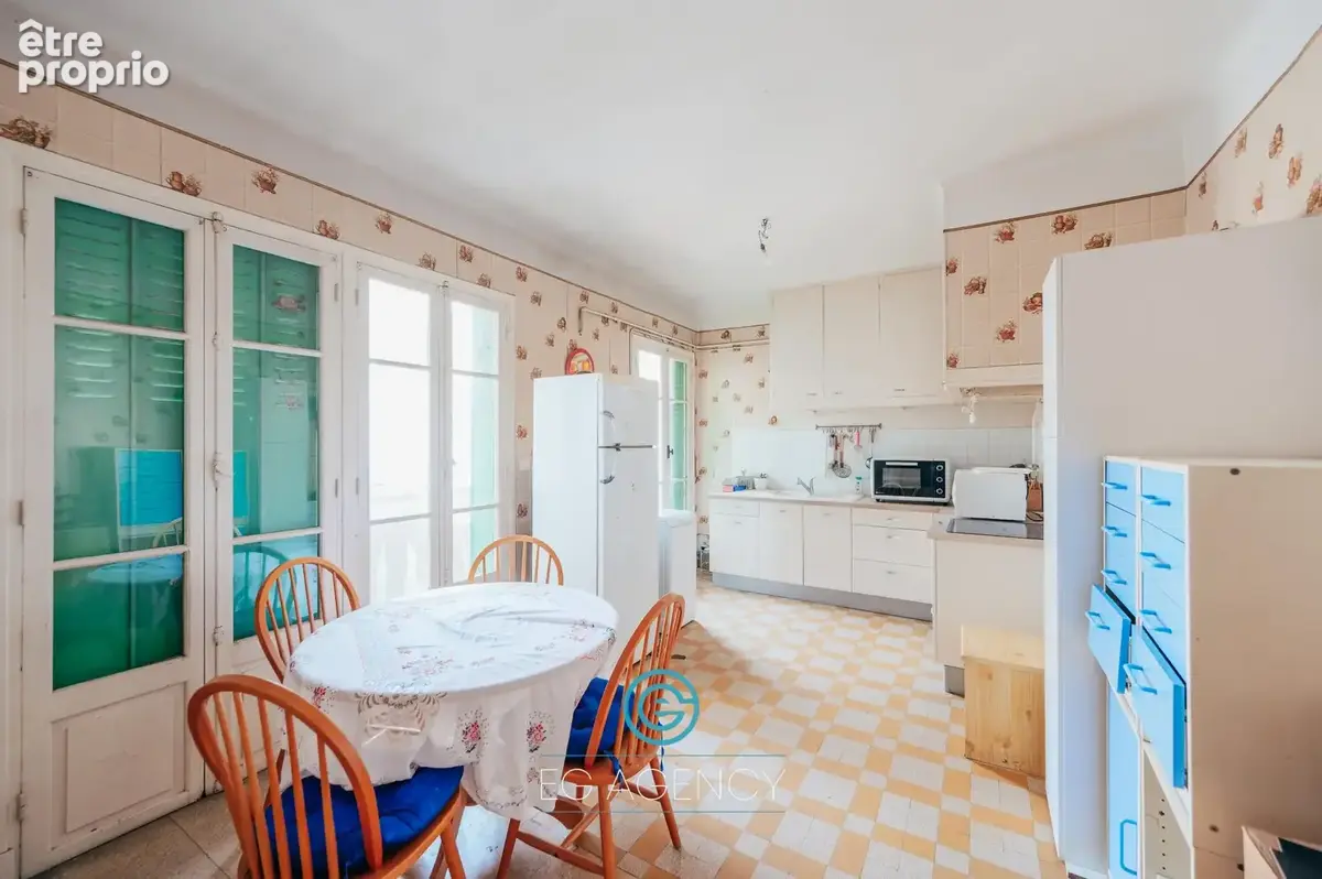 Appartement 4 pièces 145 m² à vendre à Marseille-1e (13001) - photo 5