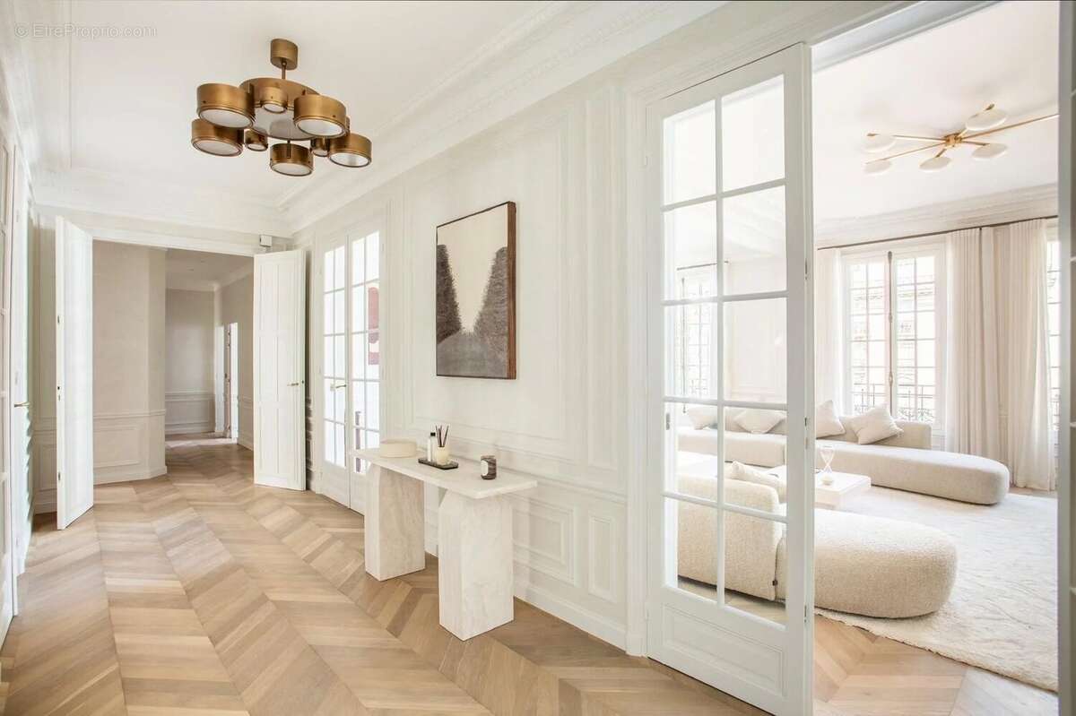 Paris XVI  Appartement 6/5 Pieces / bld Jules SANDEAU / Appartement d’Exception - photo 21