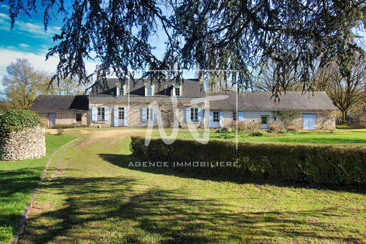 Maison à MOZE-SUR-LOUET