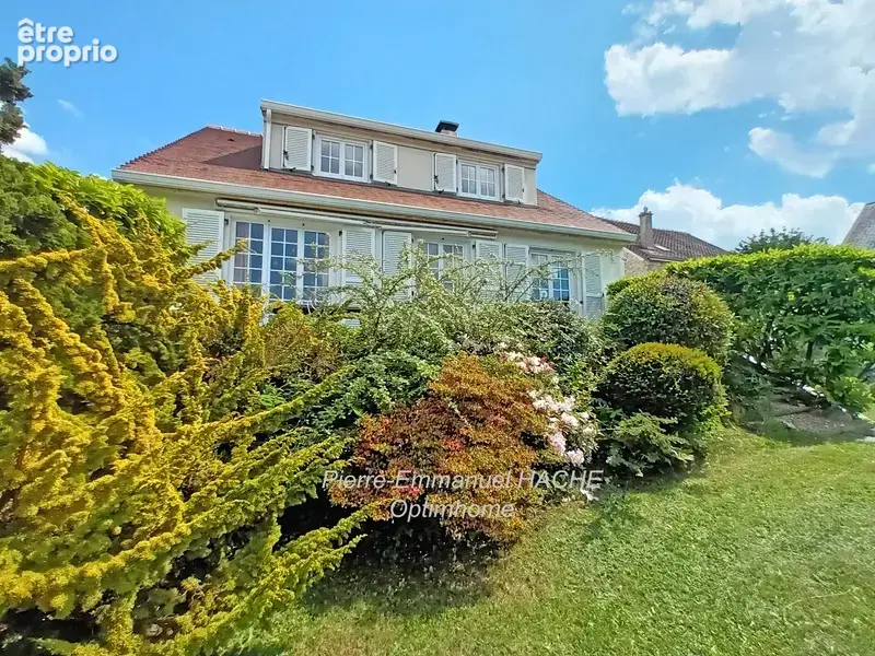 A proximite du lycee international de saint germain en laye, sur la commune de chambourcy - photo 18