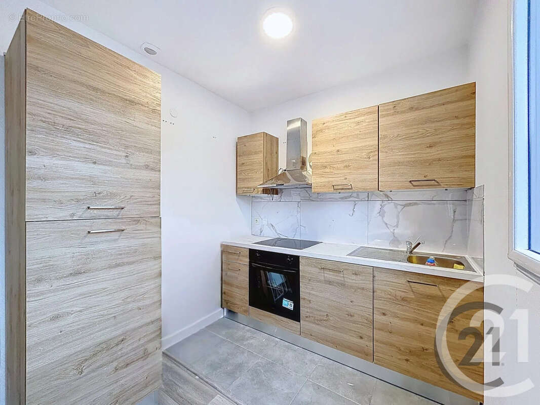 Appartement à SAINTE-SAVINE