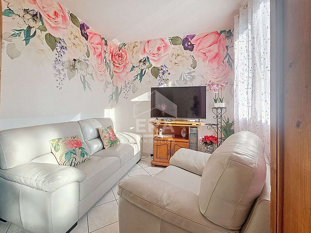 Maison à ESTREE-BLANCHE