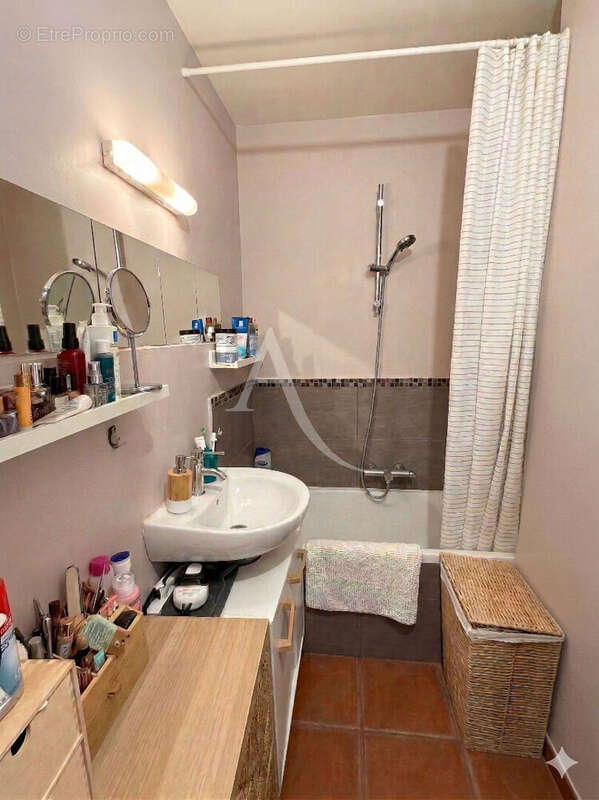 Appartement à MARSEILLE-12E