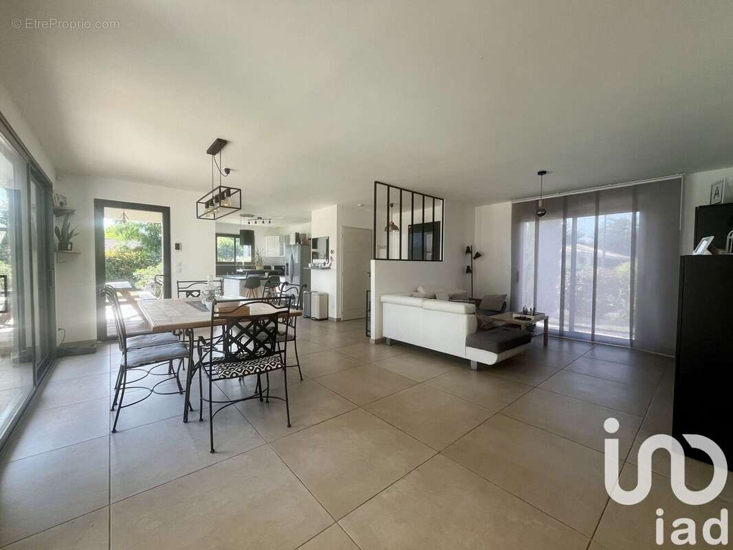 Photo 7 - Maison à SALLES