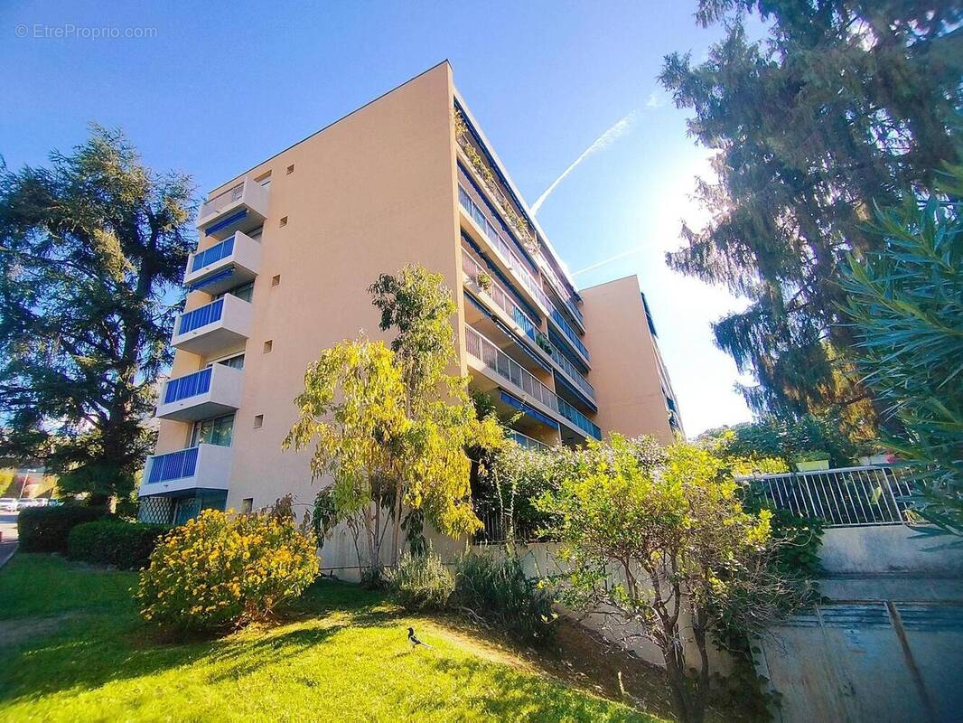   - Appartement à NICE