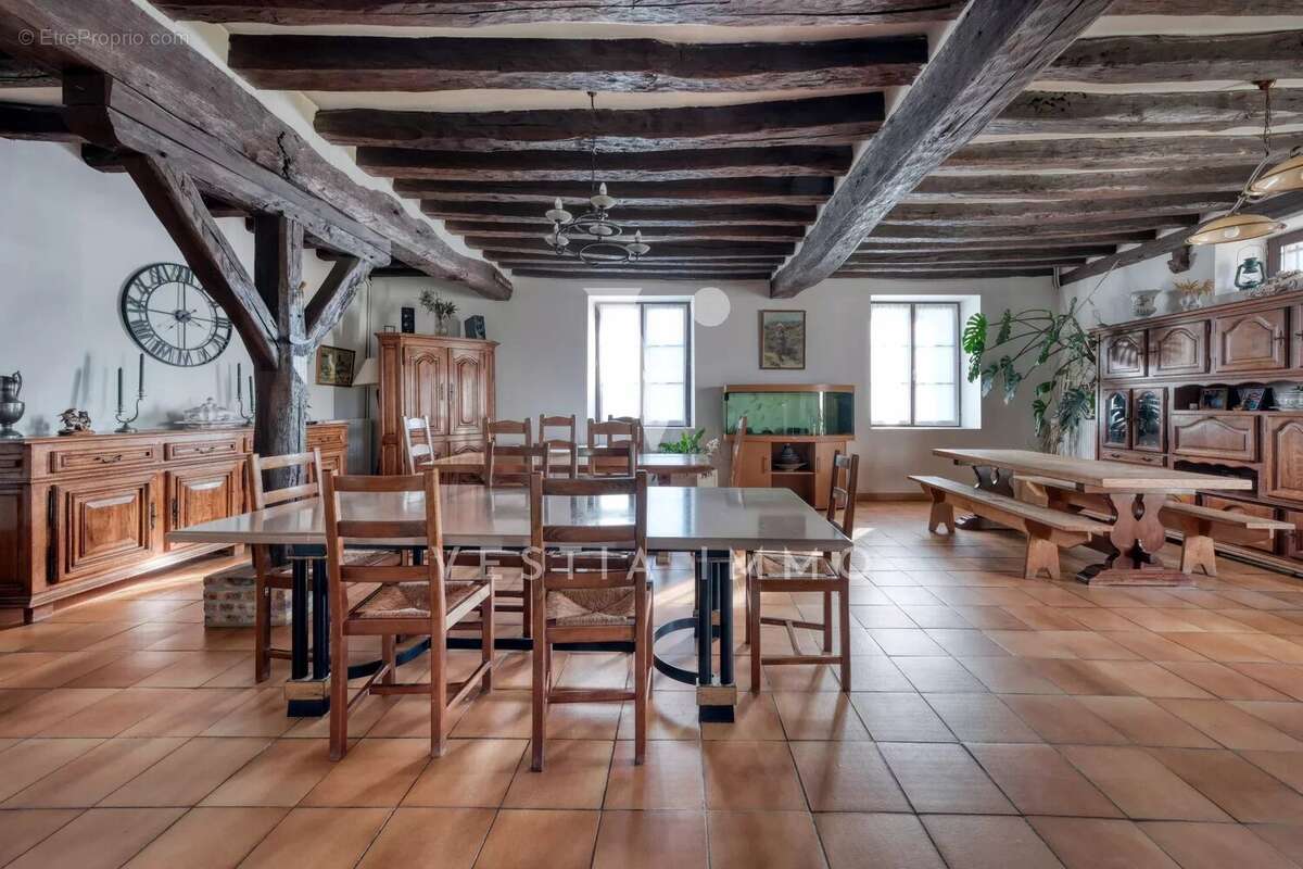 Ancien Corps de ferme du XVIIe – 402 m² – Fort potentiel à 13 min de Rambouillet - photo 5