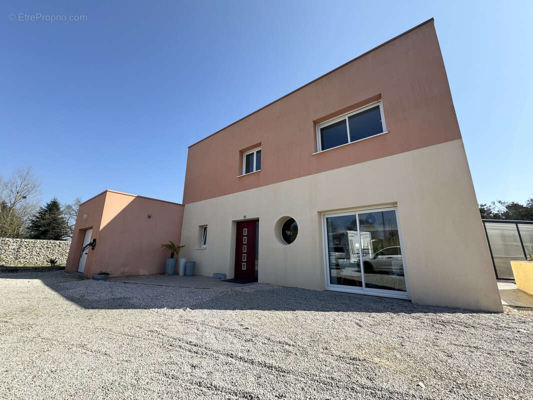Maison à SAINT-FLOXEL