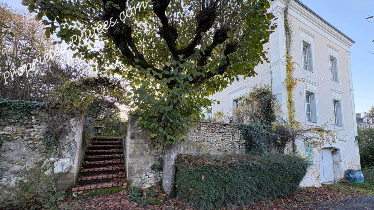Maison à POUILLE