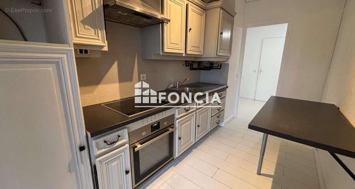 Appartement à HYERES