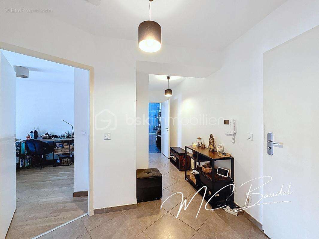 Appartement à MEYLAN