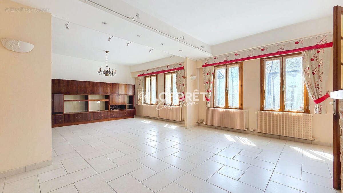 Maison de ville avec jardin et parking - 148m² - photo 3