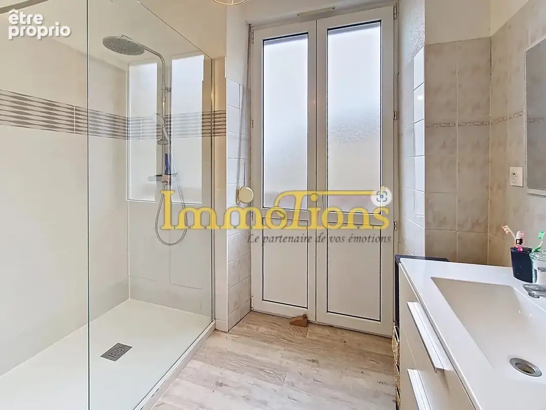 Appartement centre ST MARCELLIN - photo 4