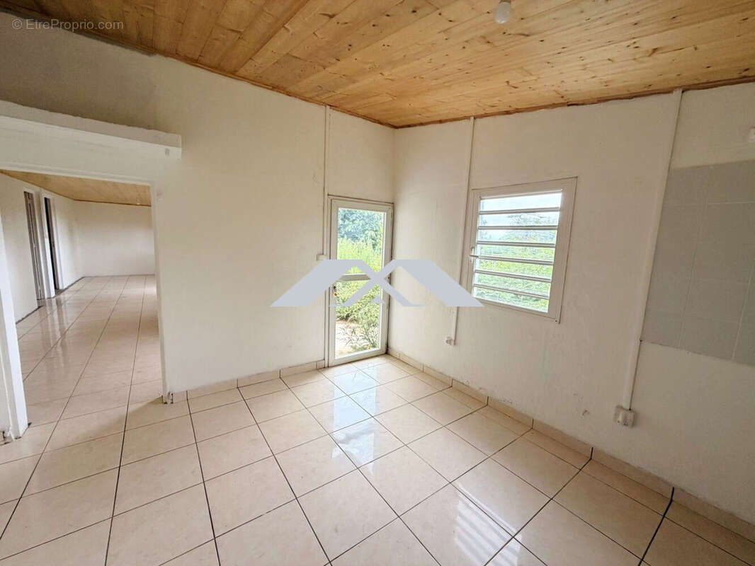 Maison à PETITE-ILE