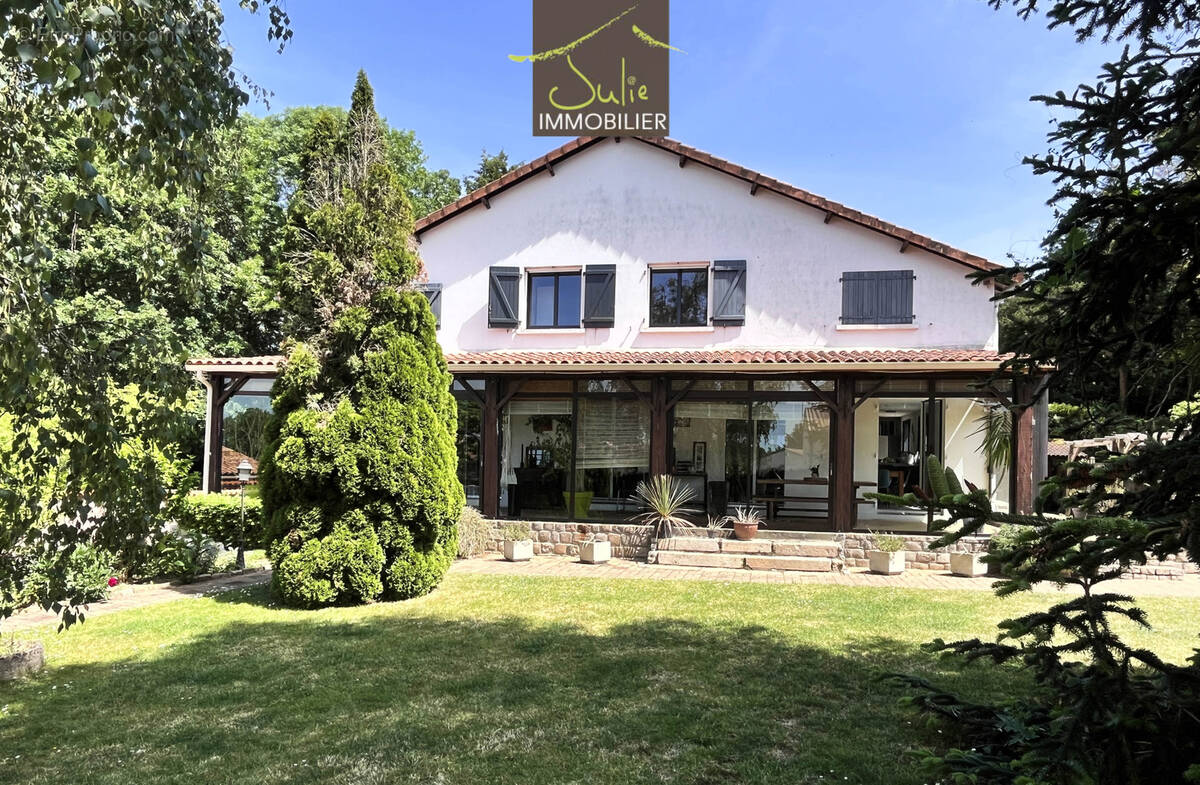 Maison à BRESSUIRE