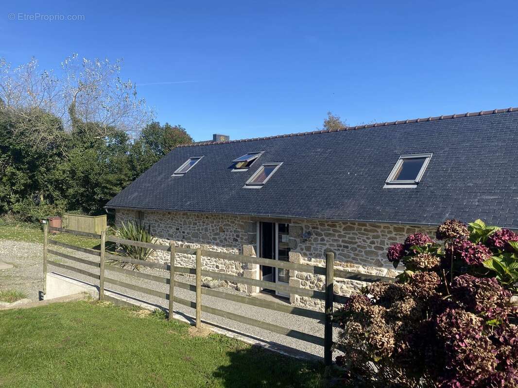 Maison à PLOUDALMEZEAU