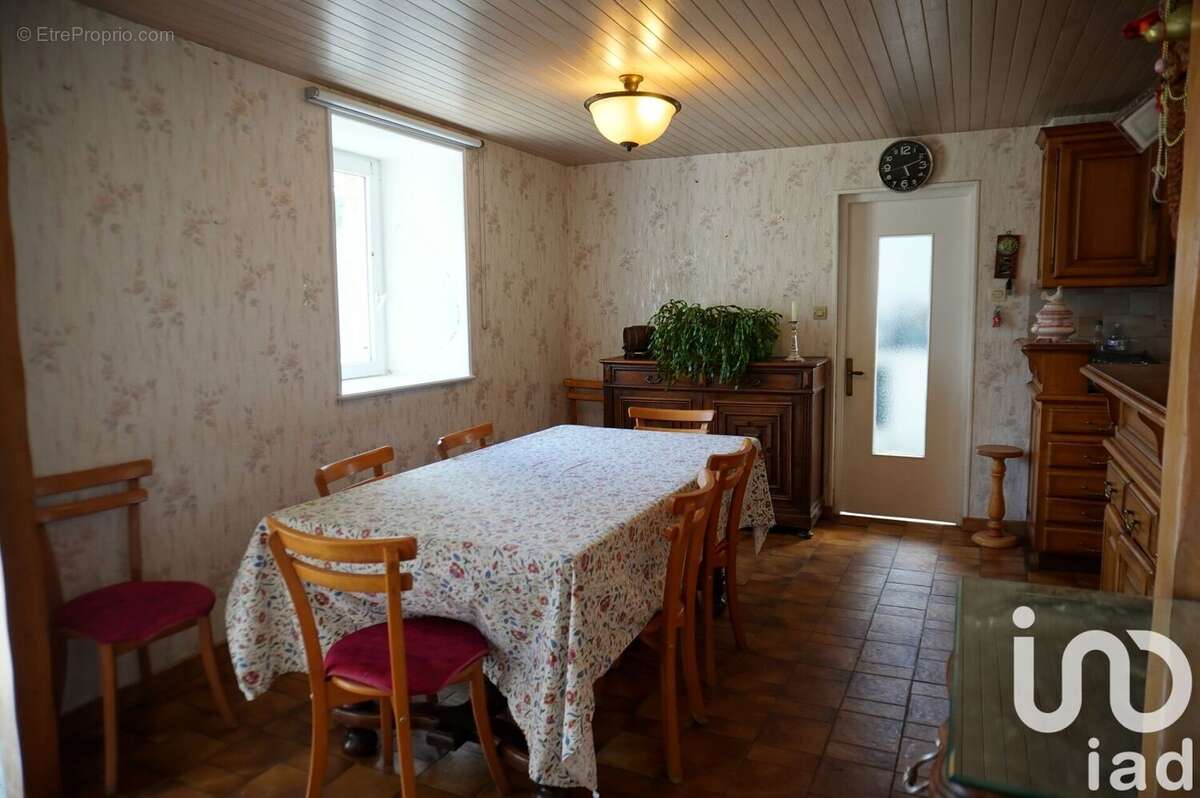 Photo 7 - Maison à PLOUNEVEZ-LOCHRIST