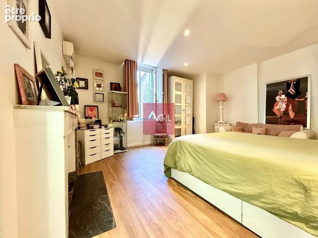 GRENOBLE - Rue Raoul Blanchard : T7 en duplex de 260m2 - photo 15