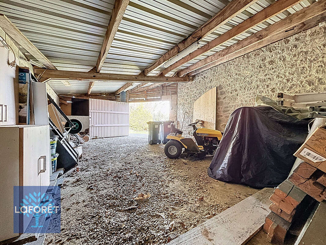 Maison à LA BAZOUGE-DU-DESERT