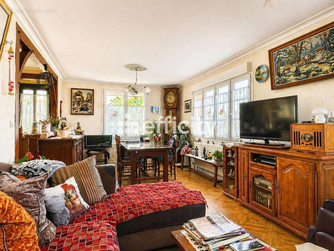 Maison 123 m² à Saint-Germain-Du-Corbeis  - photo 7