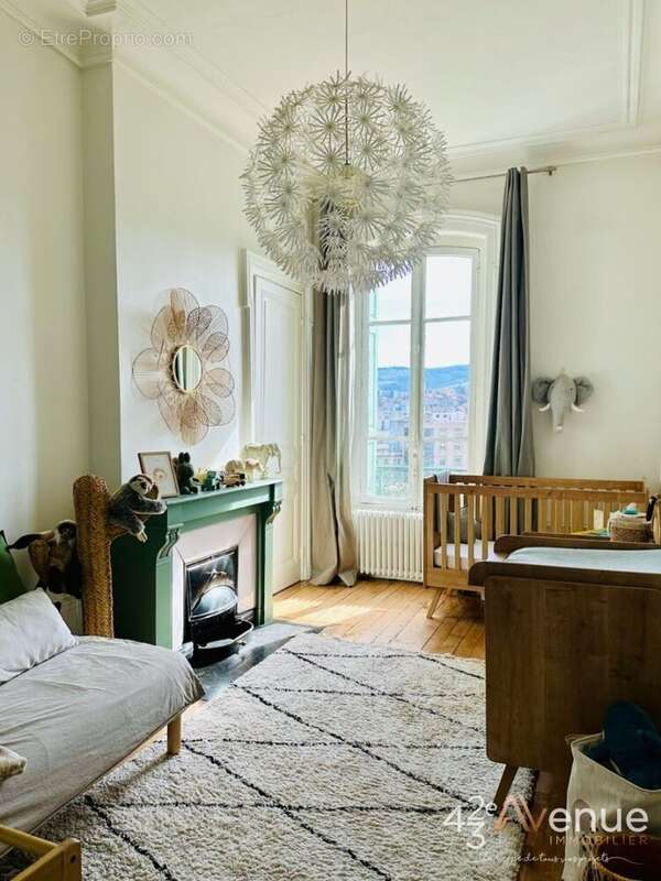 Appartement à SAINT-ETIENNE