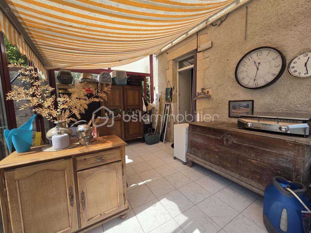 Maison à LIMALONGES