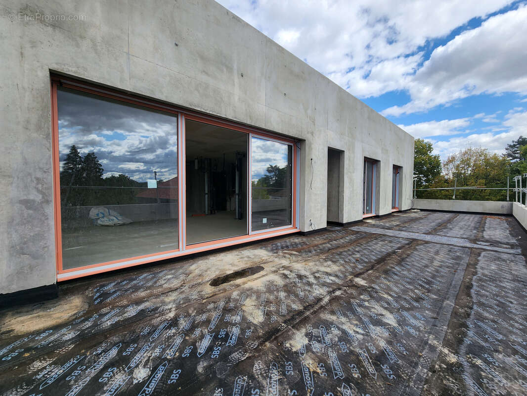 Appartement à TASSIN-LA-DEMI-LUNE