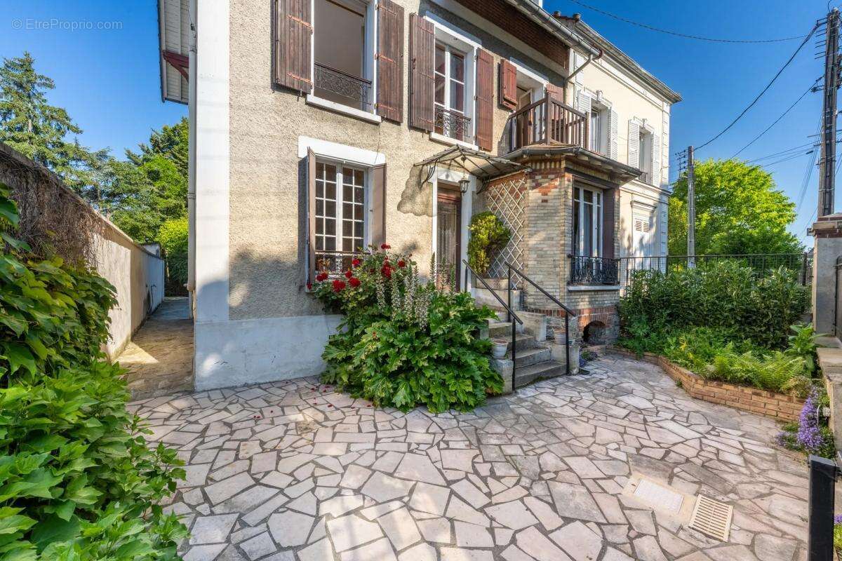 Maison à EAUBONNE