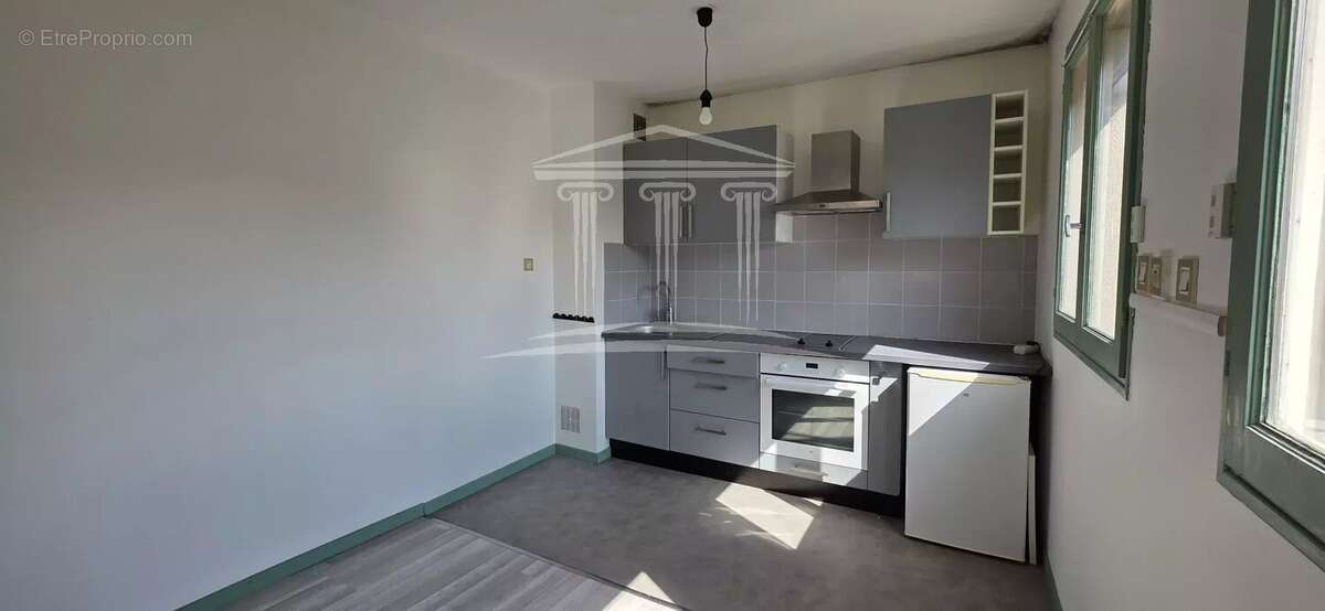 Appartement à SORGUES