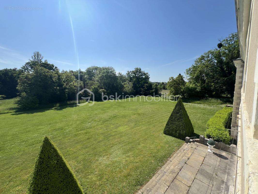 Appartement à CHECY