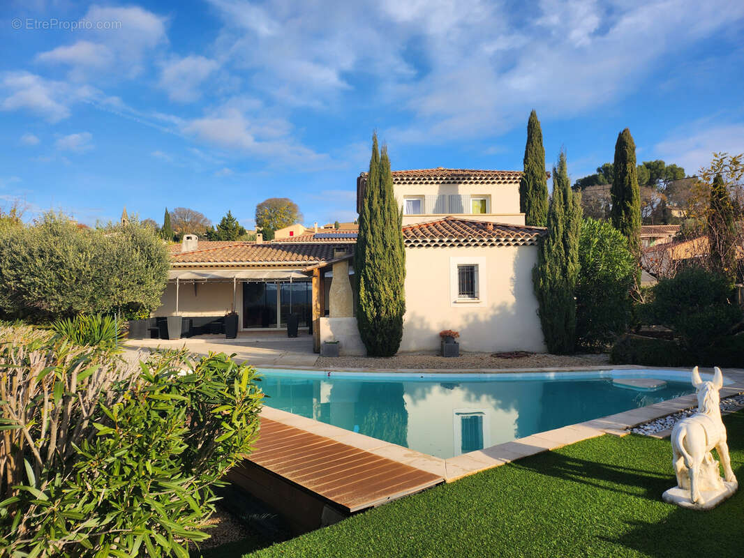 Maison à SAINT-MAXIMIN