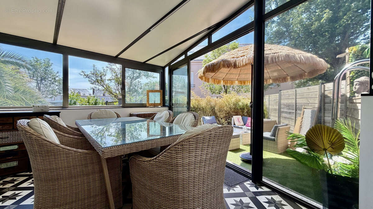 Montoir de Bretagne Bourg Maison 177 m² Garage Piscine - photo 9