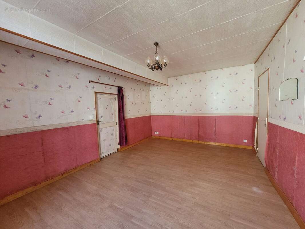 Maison 73 m² à Moutiers-Au-Perche  - photo 5