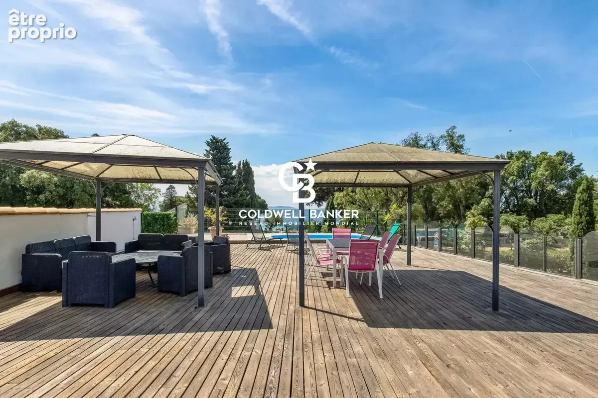 Ensemble immobilier avec vue mer , Piscine et plage à pied - photo 28