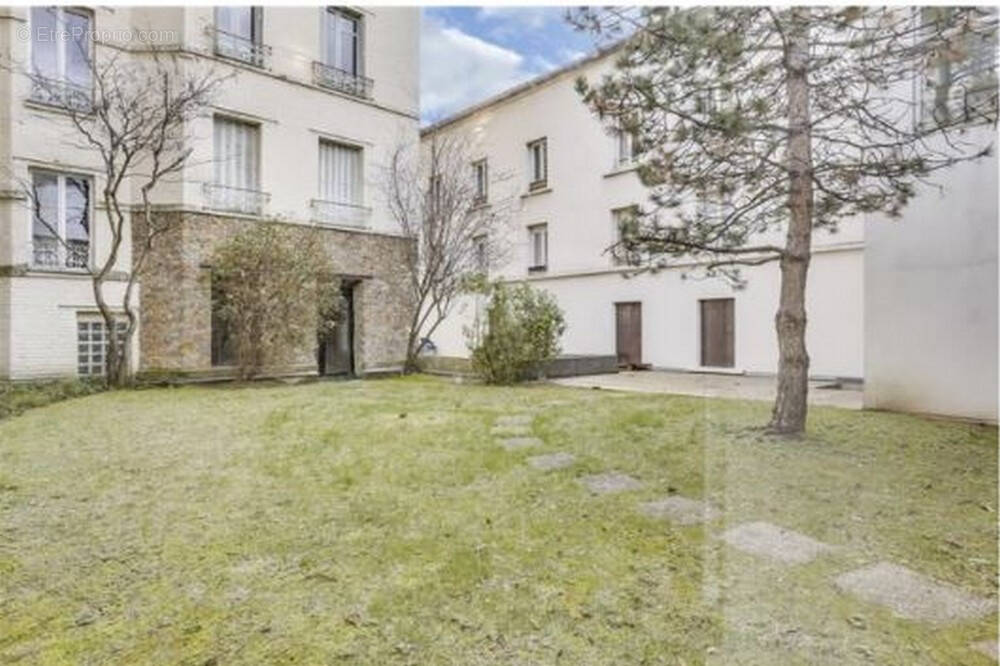 Appartement à SURESNES