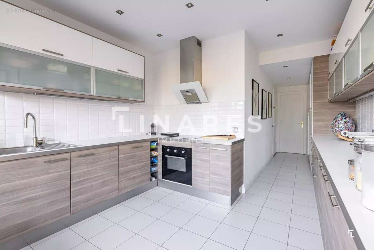 Appartement à MARSEILLE-8E