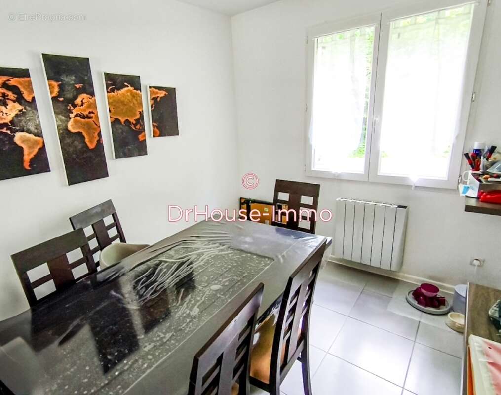 Maison à SAINT-HILAIRE-LES-ANDRESIS