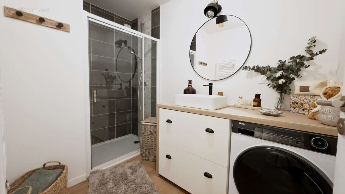 Appartement à LE RHEU