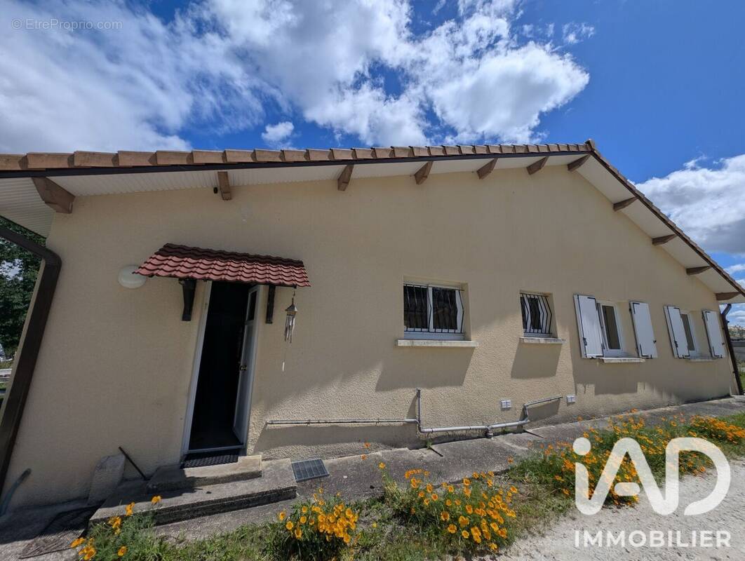 Photo 1 - Maison à PAREMPUYRE