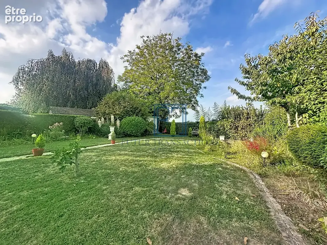 Photo Maison à Le Tremblay-Sur-Mauldre au prix de 550 000€